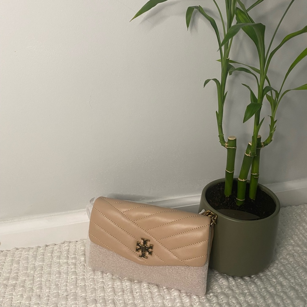 KIRA CHEVRON CHAIN WALLET - Picture 9 of 11